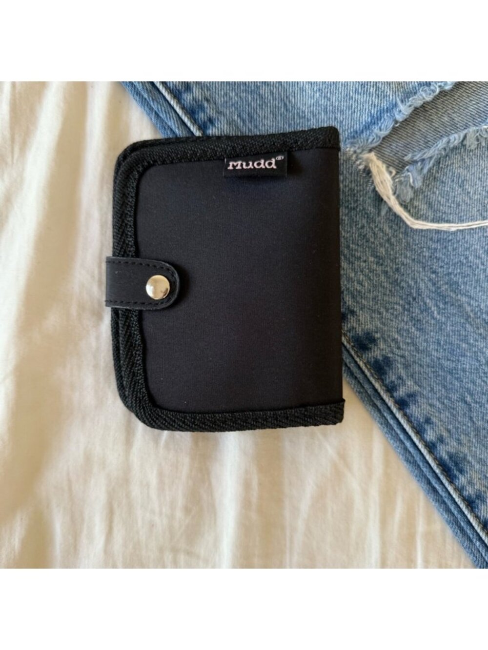 Mudd Black Compact Wallet
